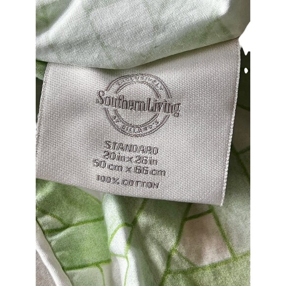 2 Southern Living Pillow Shams With Floral & Geometric Patterns 20x26 - Picture 8 of 10